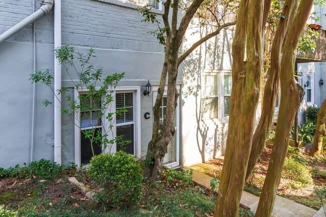 Charming Midtown Condo with Private Entrance