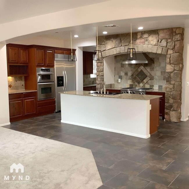 Photo - 2433 W Horsetail Trail