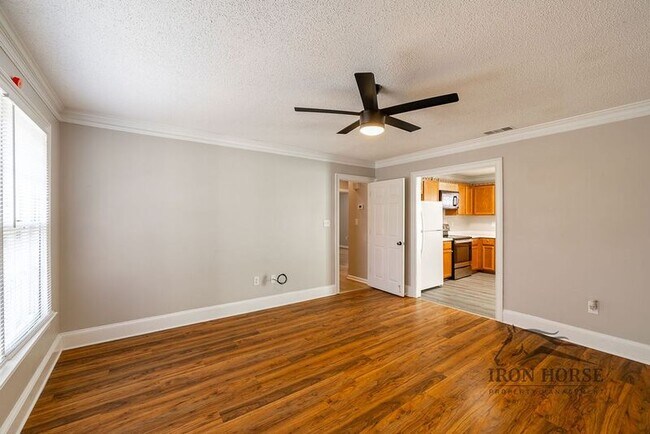 Photo - 116 Barrington Dr