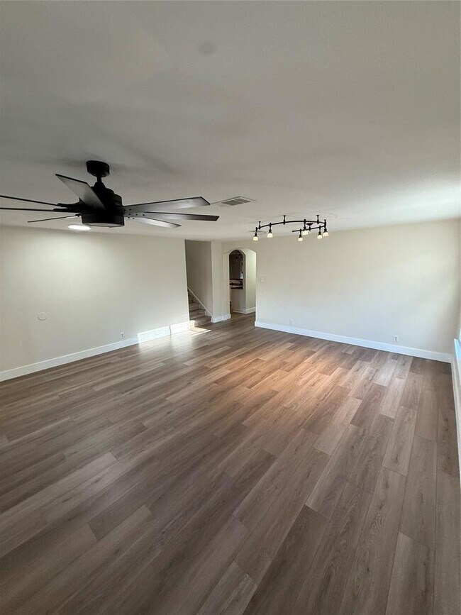 Photo - 108 Presidio Dr