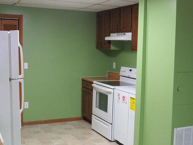 Photo - 29 Teaberry Rd Unit B