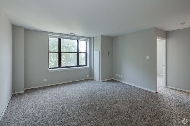 1BR, 1BA - 575 SF