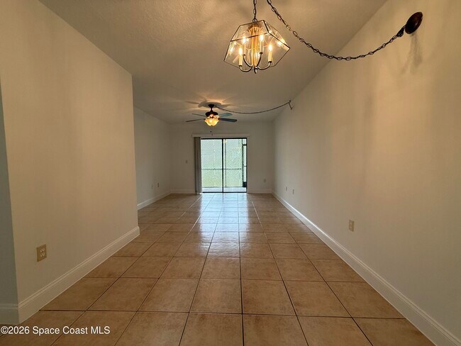 Photo - 1554 University Ln Unit 301