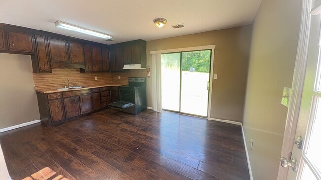 Photo - 738 Waldroup Rd