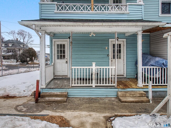 Photo - 361 Ridgefield Ave Unit 3rd Floor