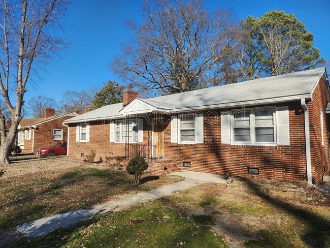 Building Photo - 831 Newkirk Dr Rental