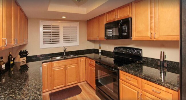 Kitchen - 5915 Sea Ranch Dr Unit 407