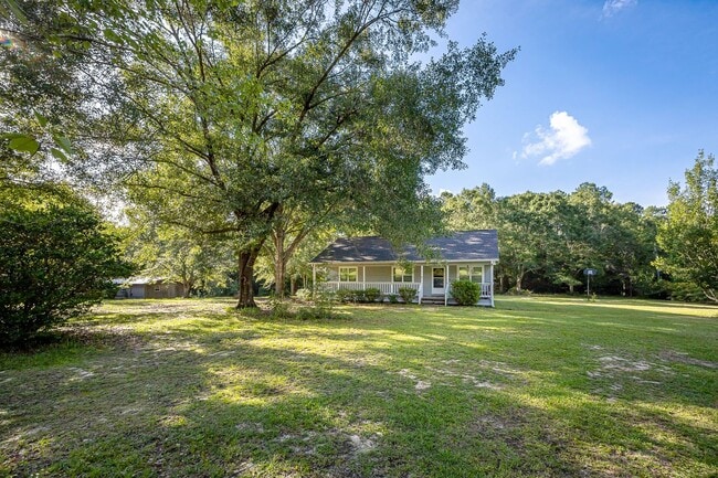 Photo - Peaceful Country Living on 2.4 Acres in Saucier