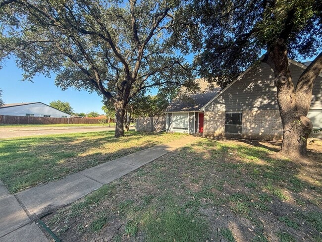 Photo - 612-614 Towne House Ln Unit 614 Towne House Ln