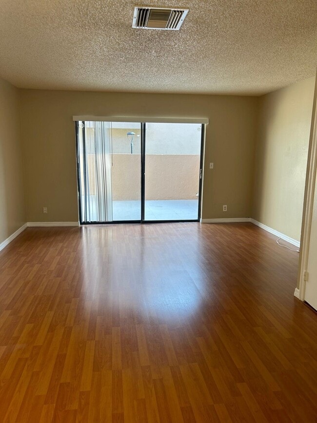 Photo - 139 Sparrow Dr