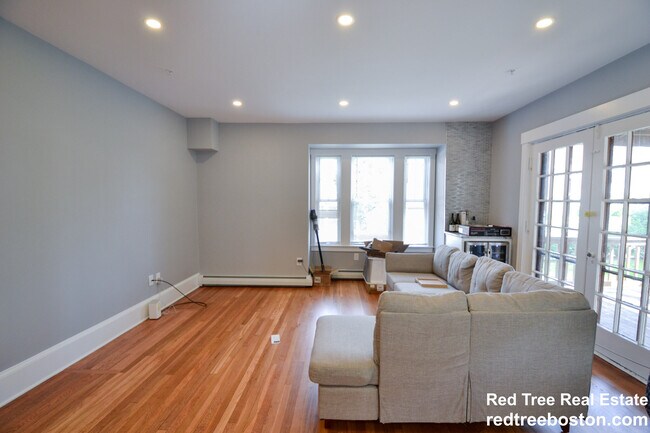 Photo - 6 South St Unit 1