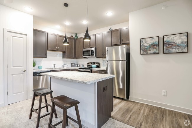 Interior Photo - River Ridge