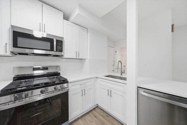 Photo - 3037 N Southport Ave Unidad 2R