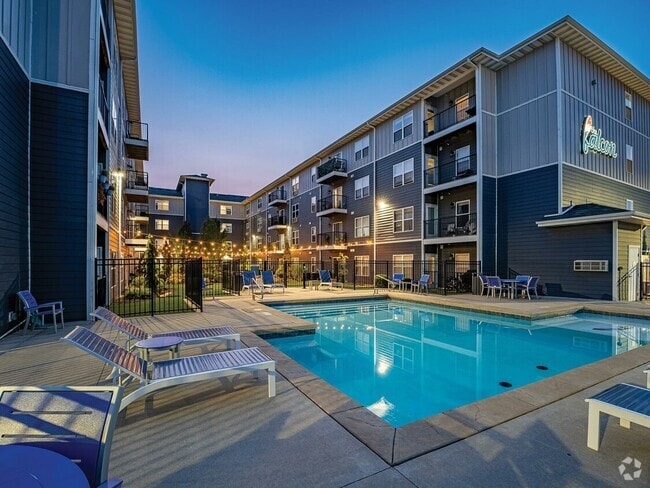 Building Photo - The Falcon of Southern Hills Rental
