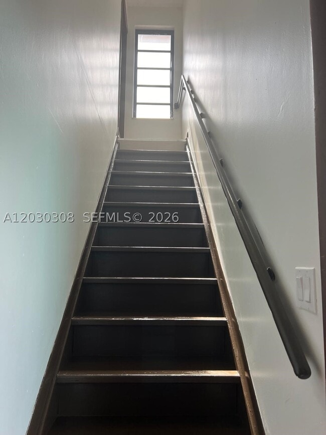 321 SW 71st Ave Unit 2