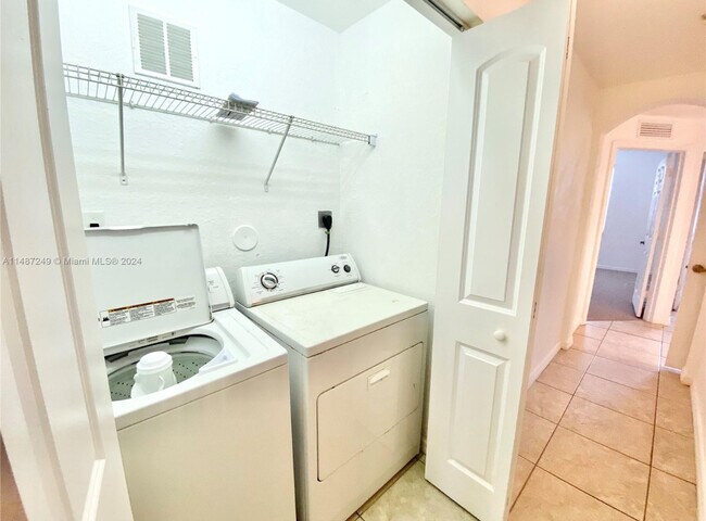 Photo - 10885 NW 89th Ter Unit 106