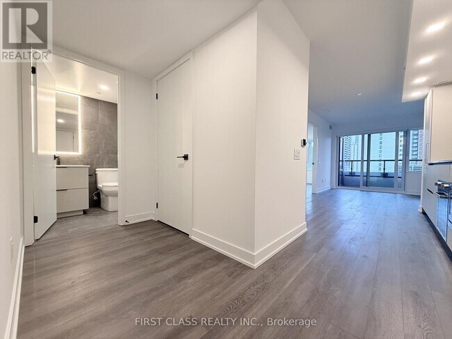 Photo - 609 Sherbourne St Unit 701