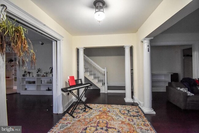 Photo - 2216 Wisconsin Ave NW