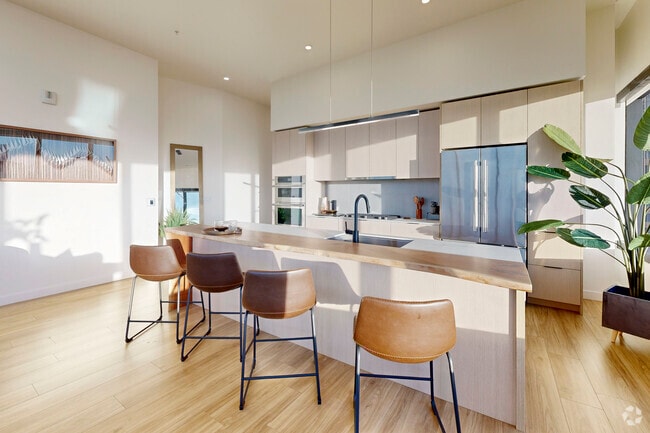 2BR, 2BA - 1,384SF - Dining Room - One River North