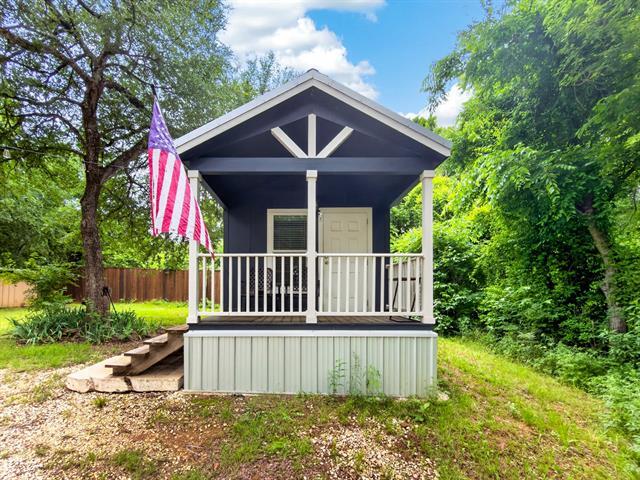 Photo - 761 Paxton Rd