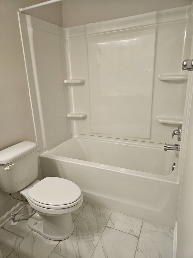 Photo - 174 Pelham Glen Wy.