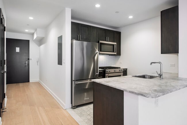 Photo - 21 West End Ave