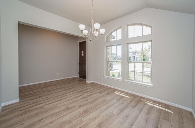Photo - 2926 Grand Hawthorne Rd