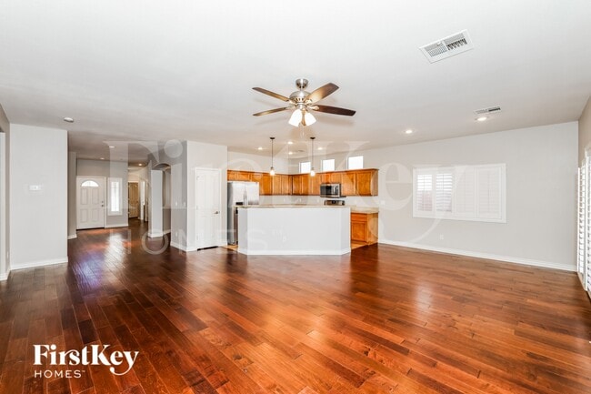 Photo - 10564 Bardilino St