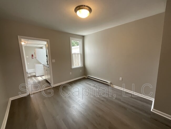 Photo - 215 Fulton St