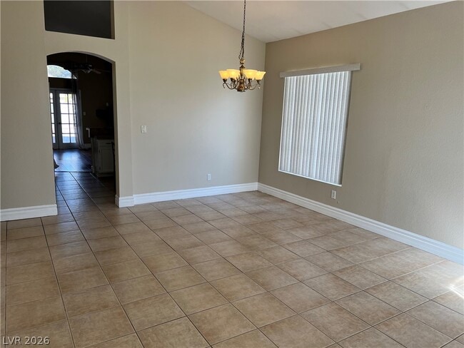 Photo - 5705 Cliff Point