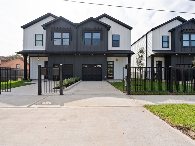 Photo - 4226 Sterling St