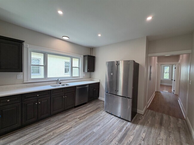 25 Warner St Unit 2