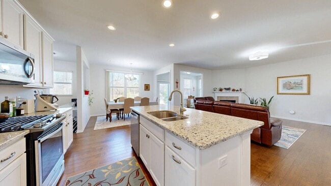 Photo - 2901 Dillon Dr