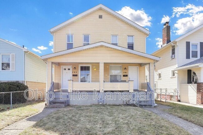 793 E Starr Ave
