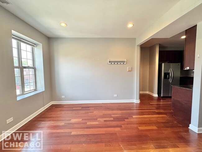 Photo - 3205 W George St Unidad 2