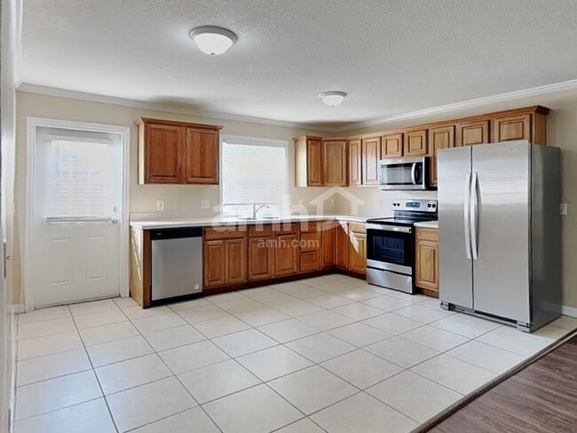 Photo - 245 Oak Run Ct