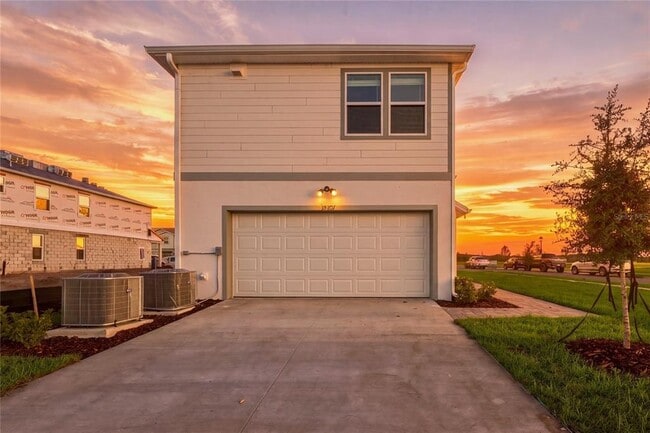 10507 EVENING STAR St