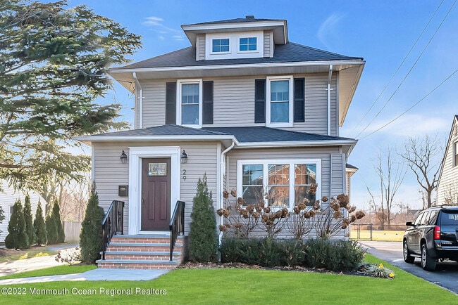 29 Munroe Ave  