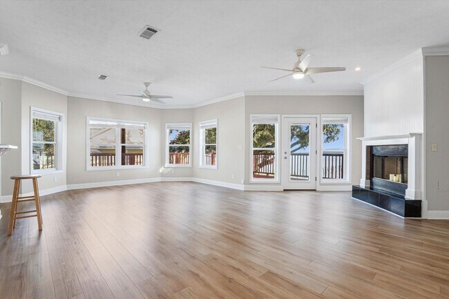 Photo - BAY FRONT LIVING