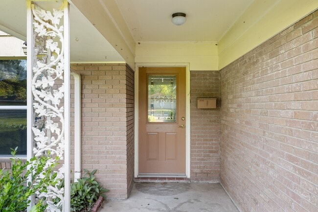Photo - 1519 Everitt St
