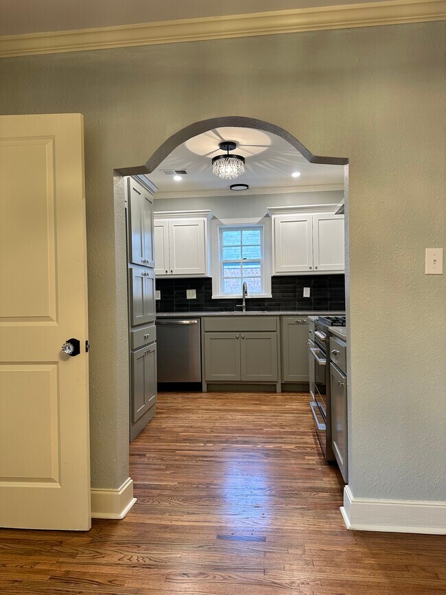 Photo - 3134 E 17th St Unidad 3134