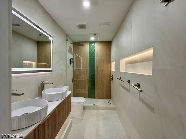 780 Augusta Blvd Unit C204