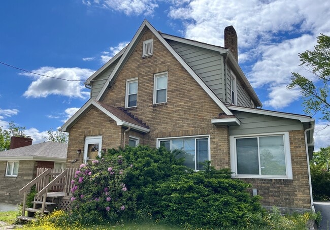 Photo - 849 Bower Hill Rd House