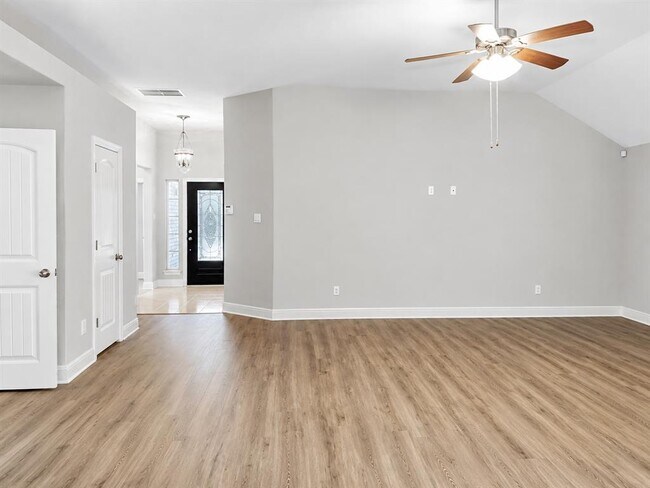 Photo - 18512 Rio Chama Ln