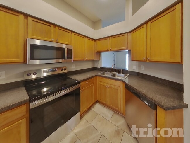 4513 Tina Ln