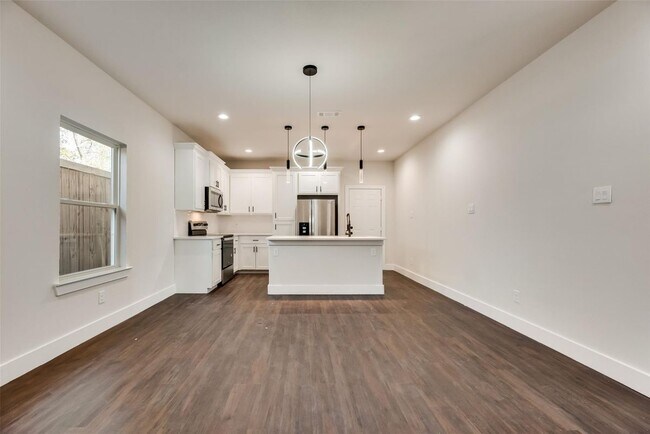 Photo - 4024 Colonial Ave