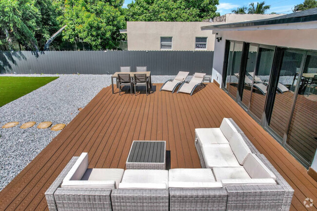 Building Photo - 112 NW 53rd St Unit ID1223238P Rental