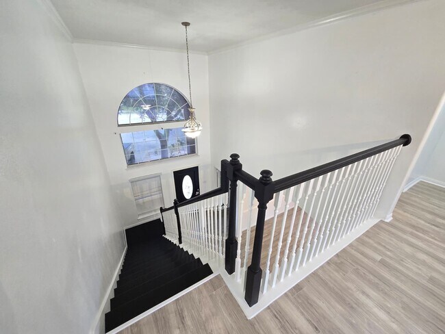 Photo - 6007 Bassetdale Ln