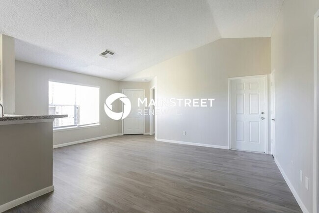 Photo - 4 Bedroom Pet-Friendly Home in Missouri Ci...