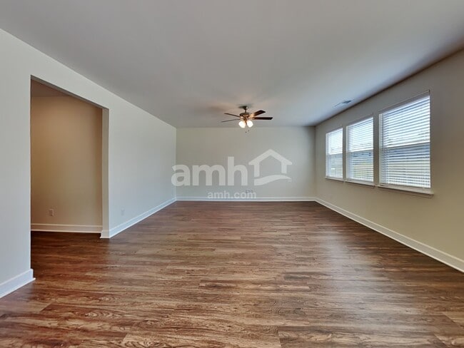 Photo - 5708 Lakemont Dr
